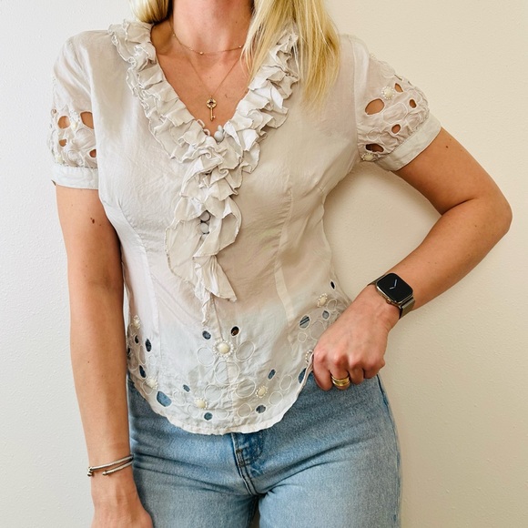 Chloe 100% silk light gray ruffled embellished blouse top - Picture 5 of 12